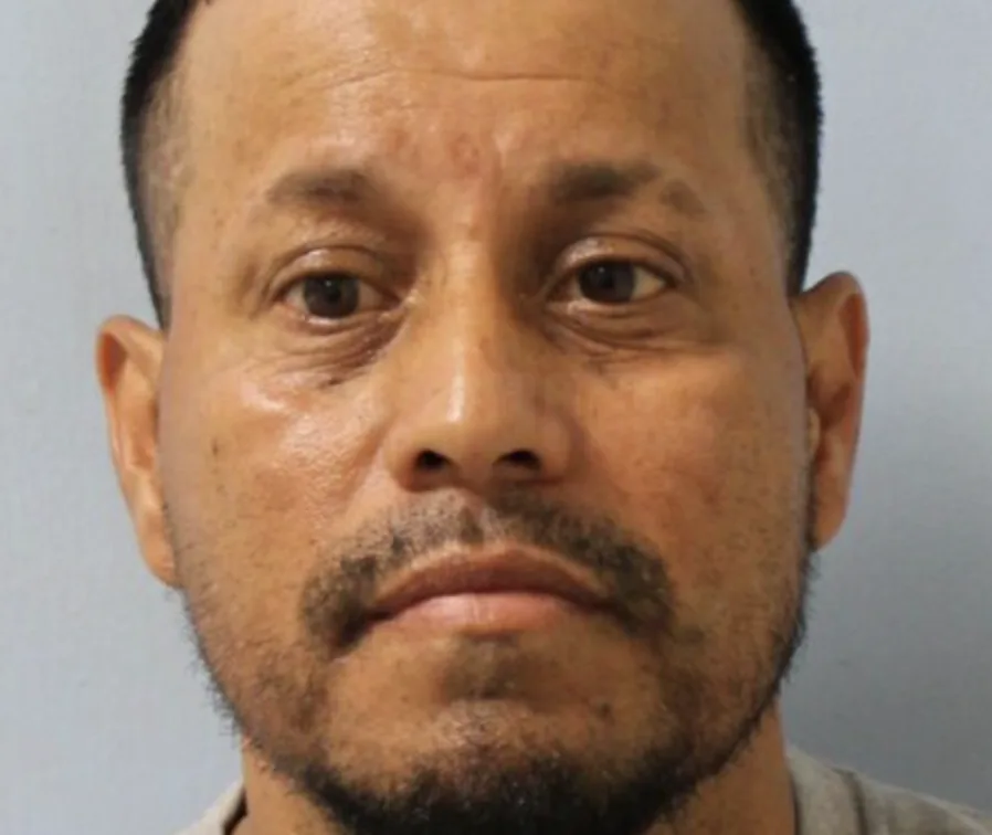 Kitchen Porter Who Exposed Himself to Schoolgirls Avoids Jail Despite Multiple Attacks in Southwark