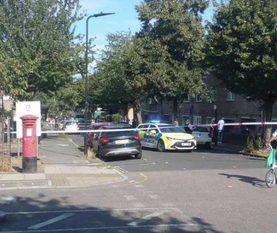 Hackney Stabbing: Man in 30s Fatally Stabbed in Rushmore Road Brawl, Two Arrested