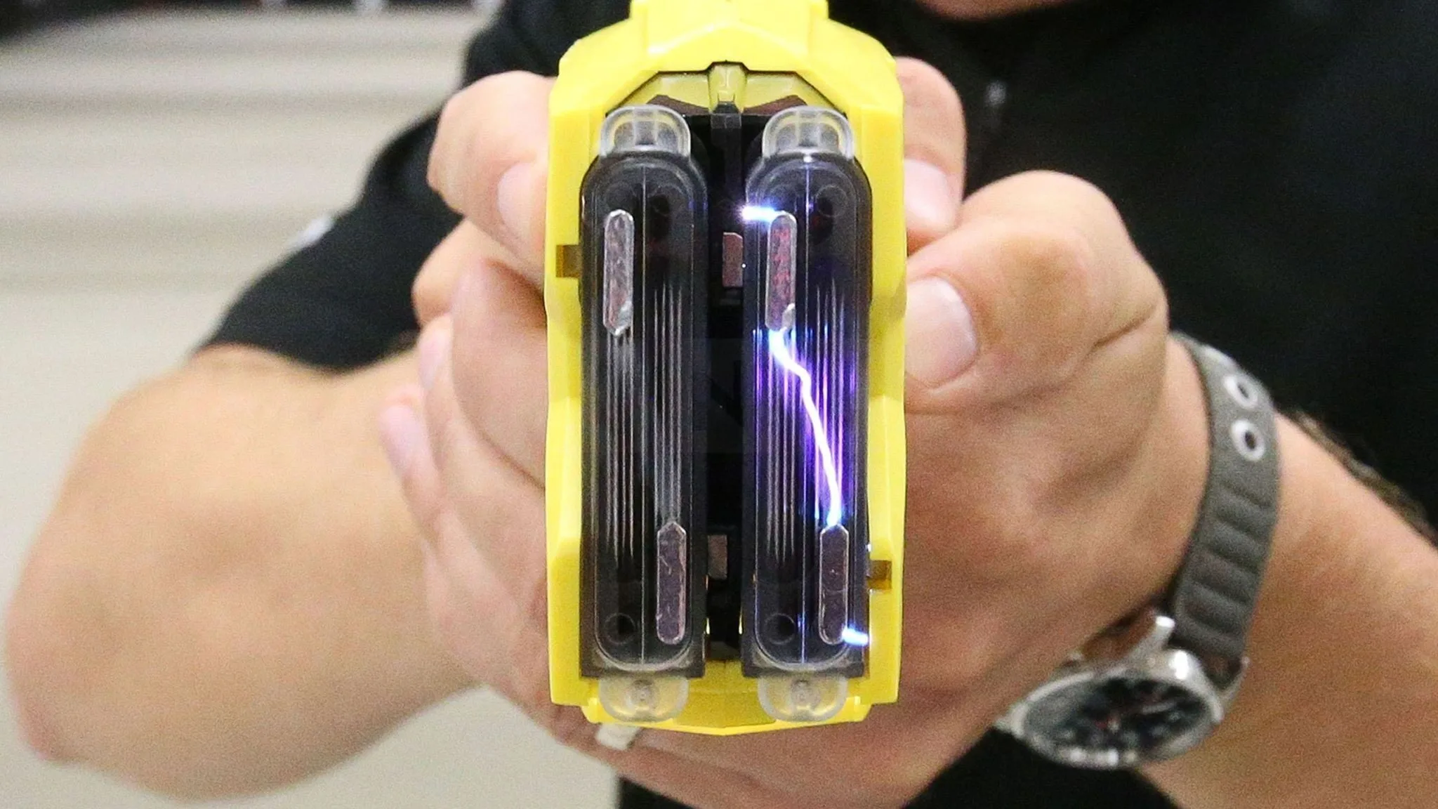 Essex Police Cleared Over 2022 Taser Death of 29-Year-Old After Toxicity Ruled Cause