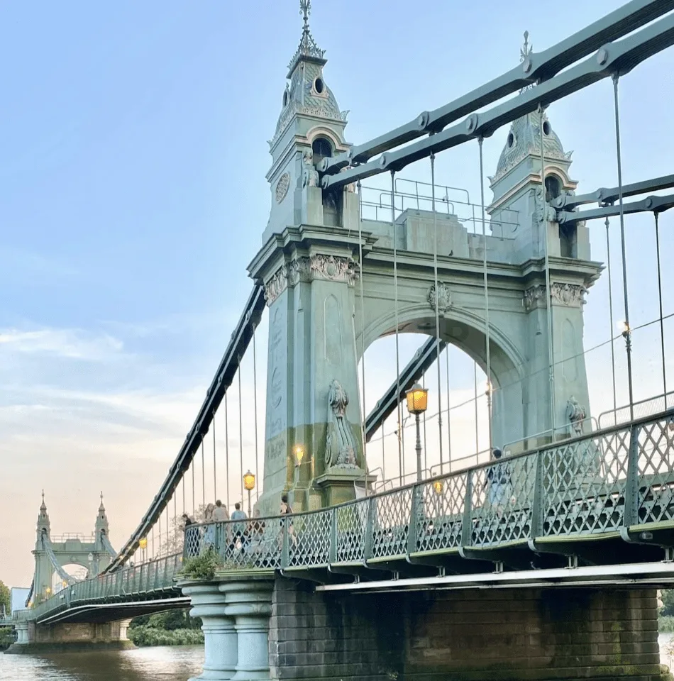 Hammersmith Bridge Chaos: Emergency Services Swarm After Mental Health Crisis, Traffic Nightmare Unfolds