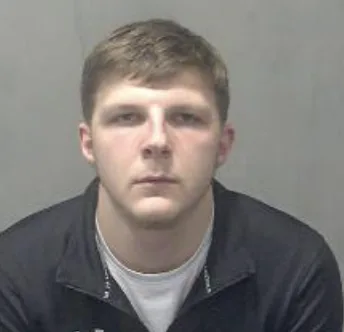 Luton Dealer Jailed 7.5 Years After Police Raid Finds Guns, Coke & Cash