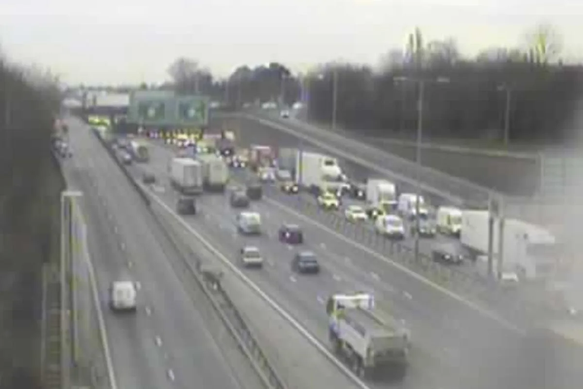 Serious Crash Triggers 45-Minute Delays and Partial M25 Closure Near Swanley Interchange