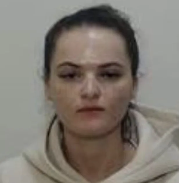 Prison Officer’s Secret Affair with Murderer Uncovered by His Watch – Jailed for Smuggling Drugs into Strangeways