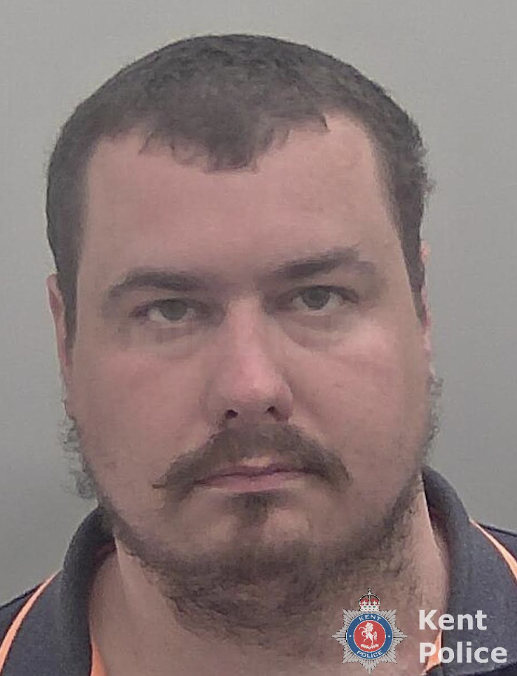 Gillingham Sex Offender Ian Collard Jailed for 3 Years After Defying Internet Ban and Using Social Media
