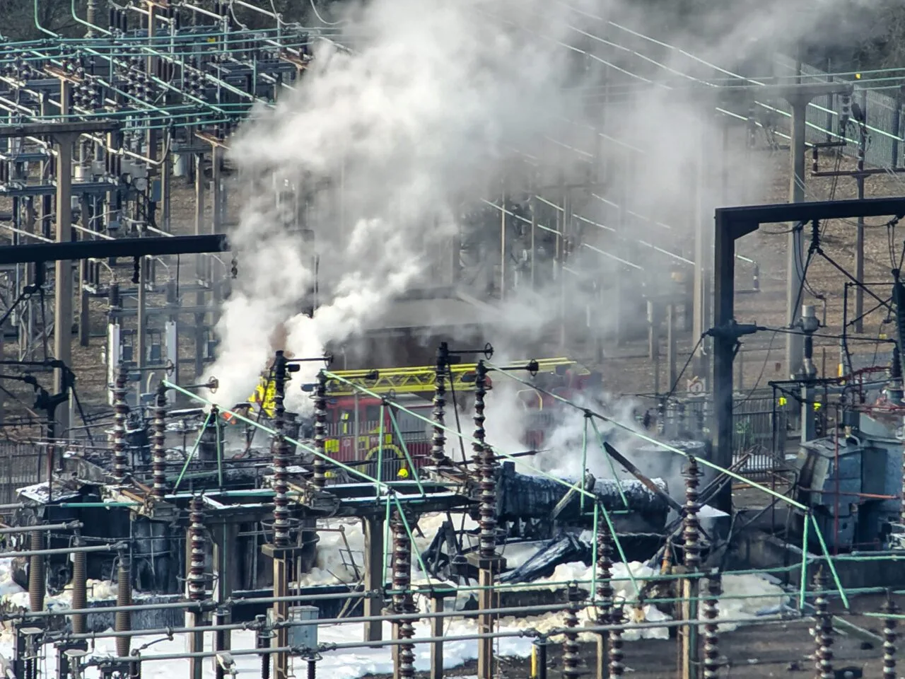Heathrow Power Blackout Sparks Emergency Government Probe into UK Energy Failures