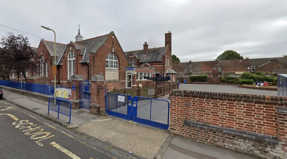 Eastleigh School Sparks Fury After Axing Easter Bonnet Parade for ‘Inclusivity’