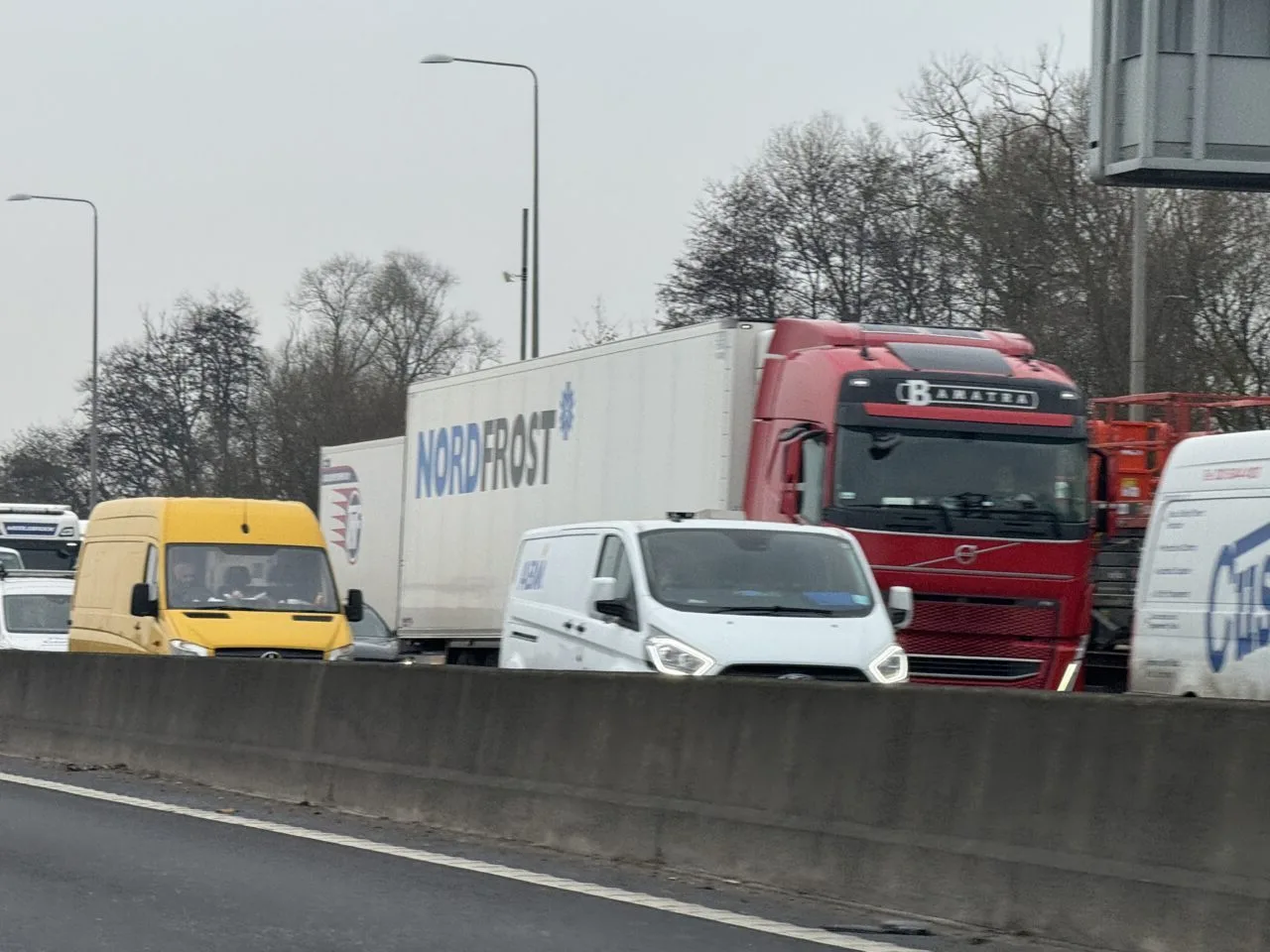 M25 Dartford Crash Sparks Gridlock: Lanes Closed, Hours of Rush Hour Chaos