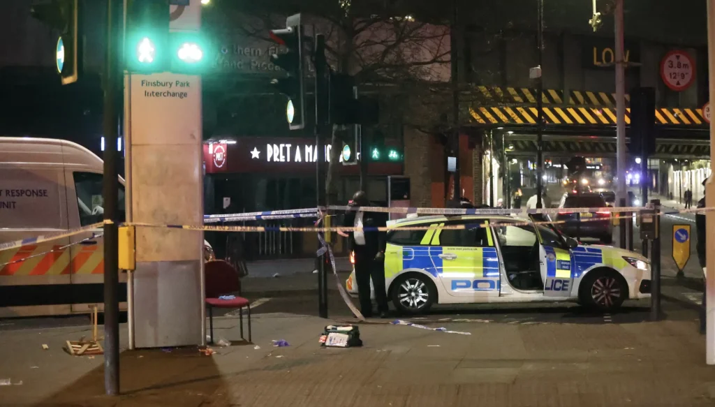 Pensioner Injured and Two Arrested After Street Altercation in Finsbury Park