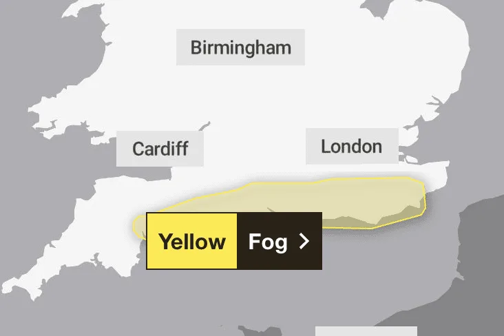 Dense Fog Hits Southern England: Yellow Warning Sparks Travel Delays for Thursday Morning