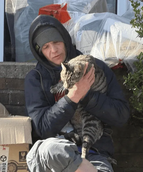 Elderly Cat Bailey Stolen in Furzedown – Suspected Thief Caught on Camera, Community Urged to Help