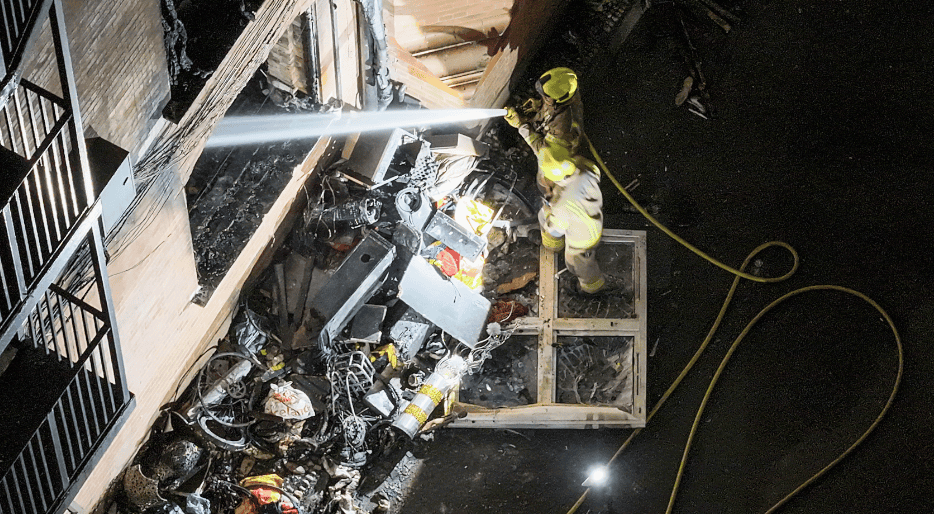 Hero Police and Firefighters Battle East London Tower Blaze: Eight Hospitalised After E-Bike Fireball