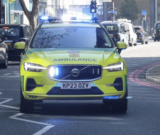 Woman Collapses in Critical Incident at Plumstead Road Bus Stop – Emergency Crews Rush to Scene