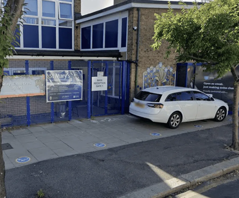 Walthamstow School Threat Sparks Nationwide Police Probe as Parents Urged to Stay Calm