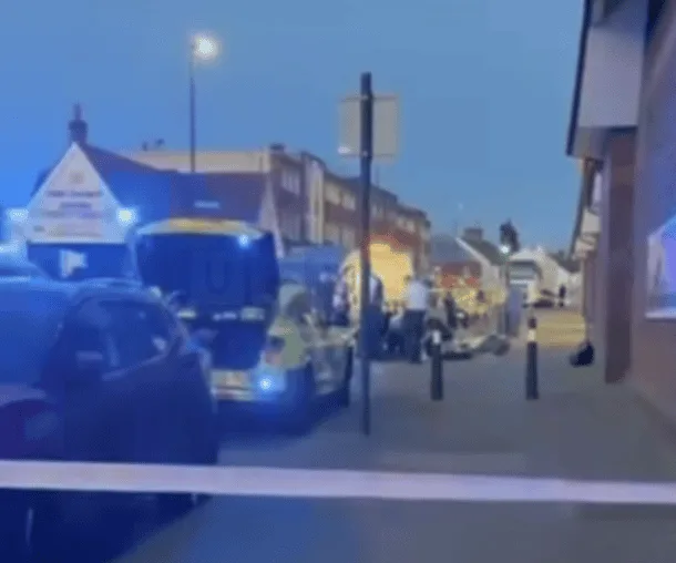 Elderly Man Collapses on West Wickham High Street: Emergency Services Respond, Public Urged to Avoid Area