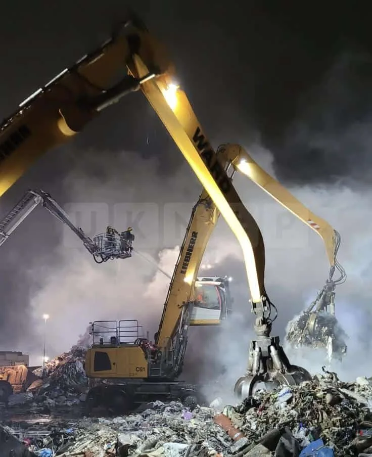 Ilkeston Recycling Centre Blaze Sparked by Discarded Lithium Battery – Fire Service Issues Urgent Disposal Warning