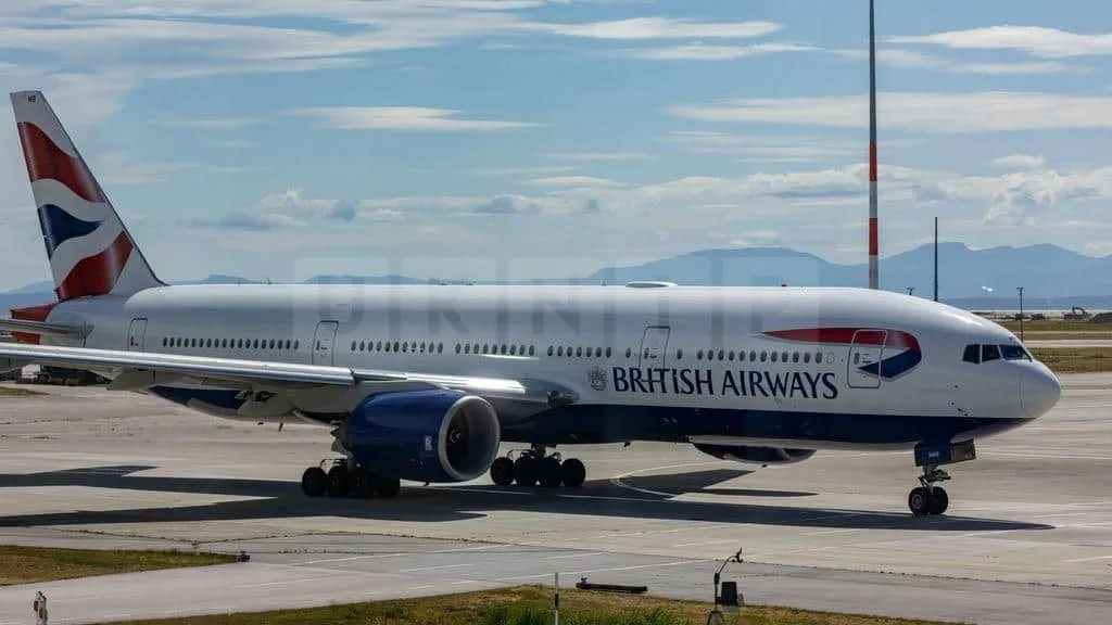 British Airways BA216 Forced Emergency Landing in Boston After Bird Strike Shakes Engine