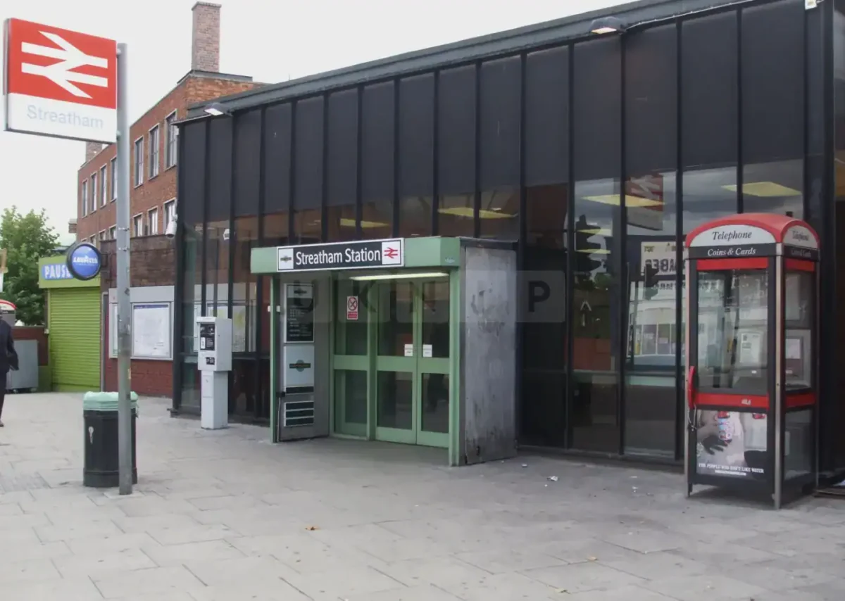 Man Stabbed Outside Streatham Station in Early Morning Attack – Police Hunt Suspect