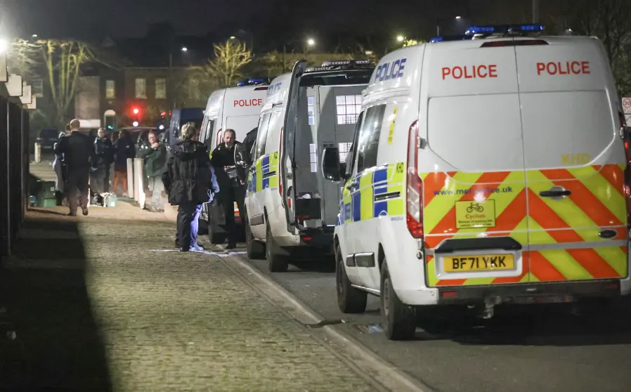 Teenagers Injured in East Ham Weapons Fight as Police Launch Urgent Appeal