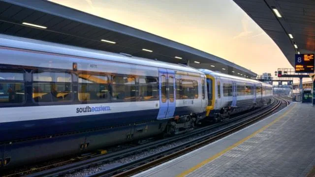 Tragedy at Penge East: Person Dies After Being Hit by Train, Services Suspended