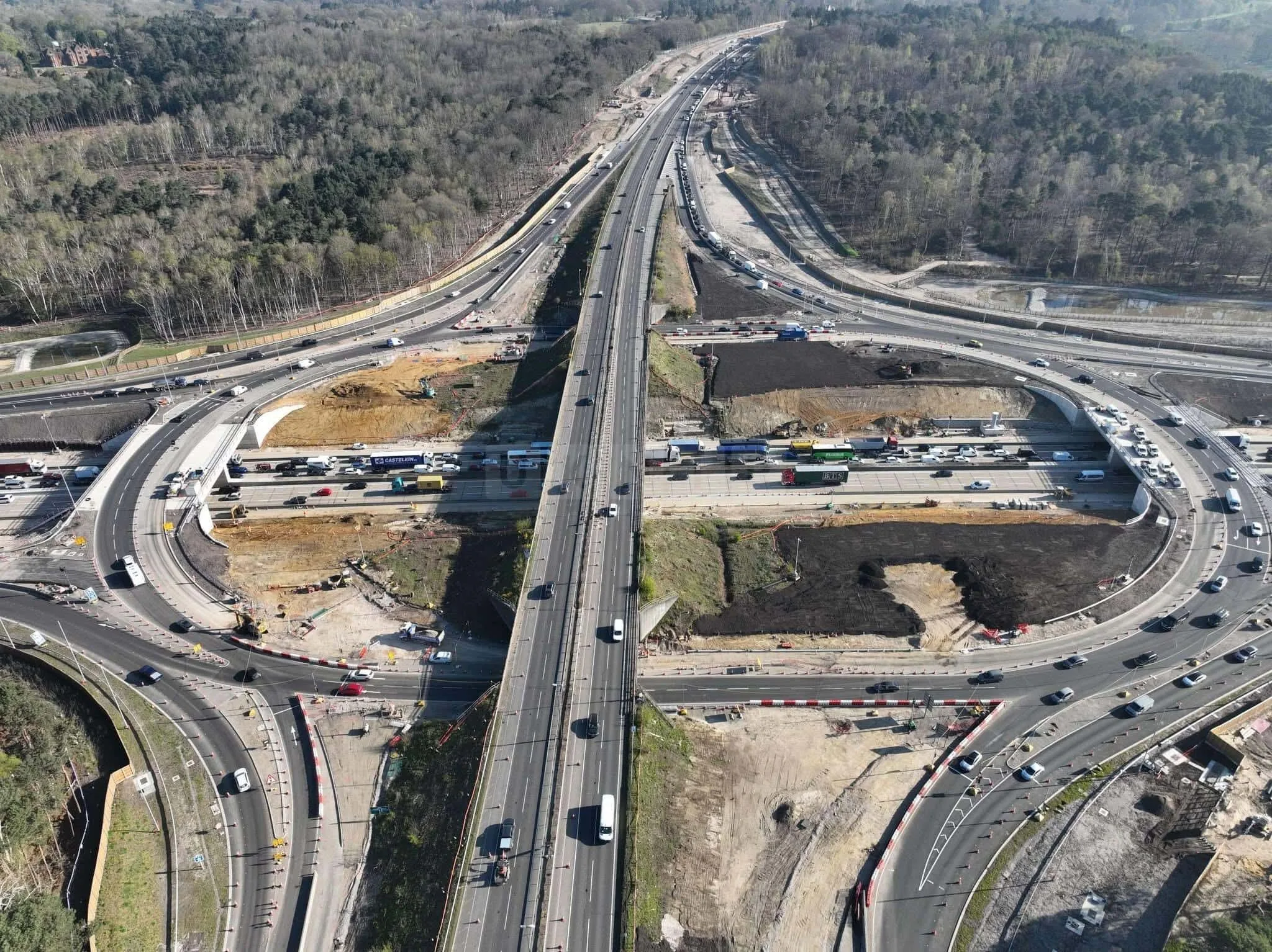 A3 Wisley Chaos: New Contraflow Hits Both Directions Until Year-End – Weekend Slip Road Closures Warned