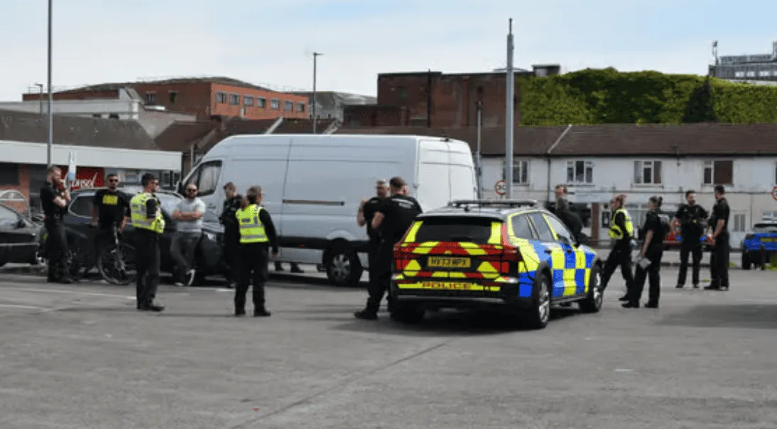 Daylight Horror in Fratton: Police Officer Stabbed Near Farm Foods as 30 Officers Swarm Scene