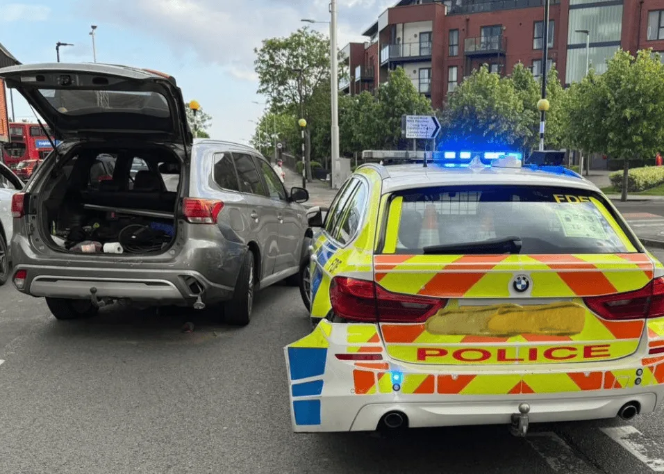 High-Speed M25 Chase Near Romford Ends as Stolen Mitsubishi Rams Police Cars – Man Arrested