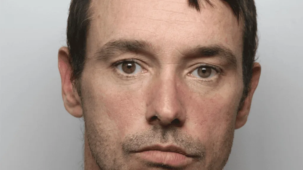 Dewsbury Man Jailed 32 Months for Daylight Phone Snatch from 13-Year-Old Schoolgirl