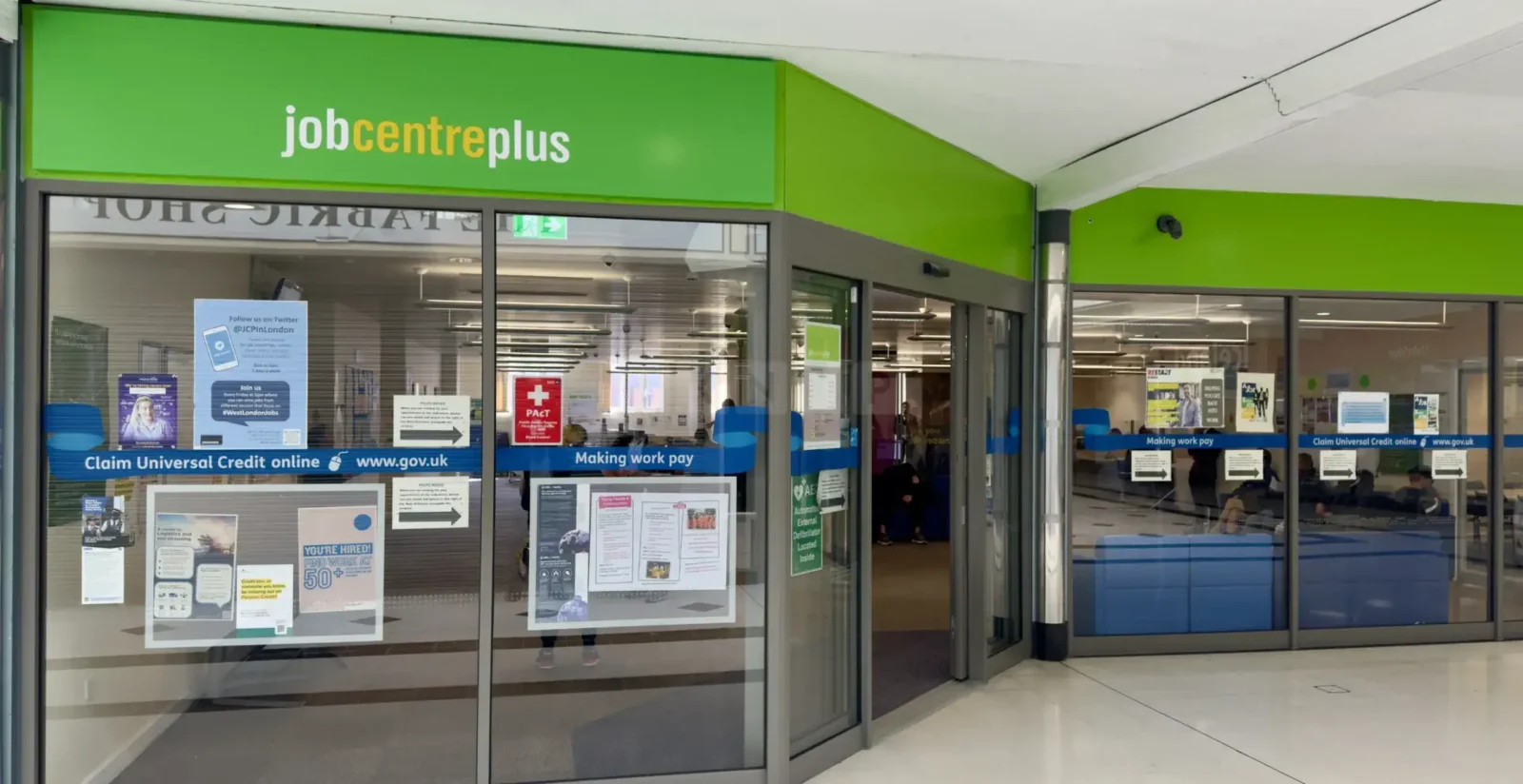 UK Faces ‘Lost Generation’ Crisis as Youth Unemployment Hits 987,000 – Charity Calls for Urgent Action