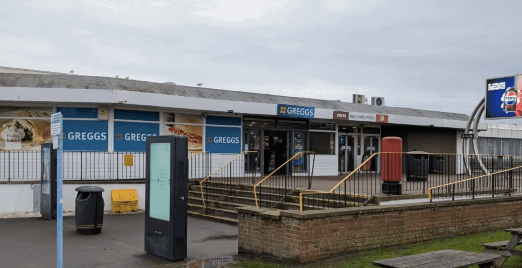 Shoe Bandit Busted After £22,800 Heist at Medway Services – Jailed 21 Months Following High-Speed Chase