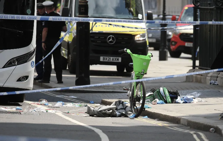 Man Hospitalised with Head Injury After Coach Hits Pedestrian Near Parliament, Abingdon Street Closed