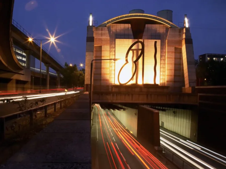 Limehouse Link Westbound Shut Overnight as Person in Crisis Clings to Tunnel Roof