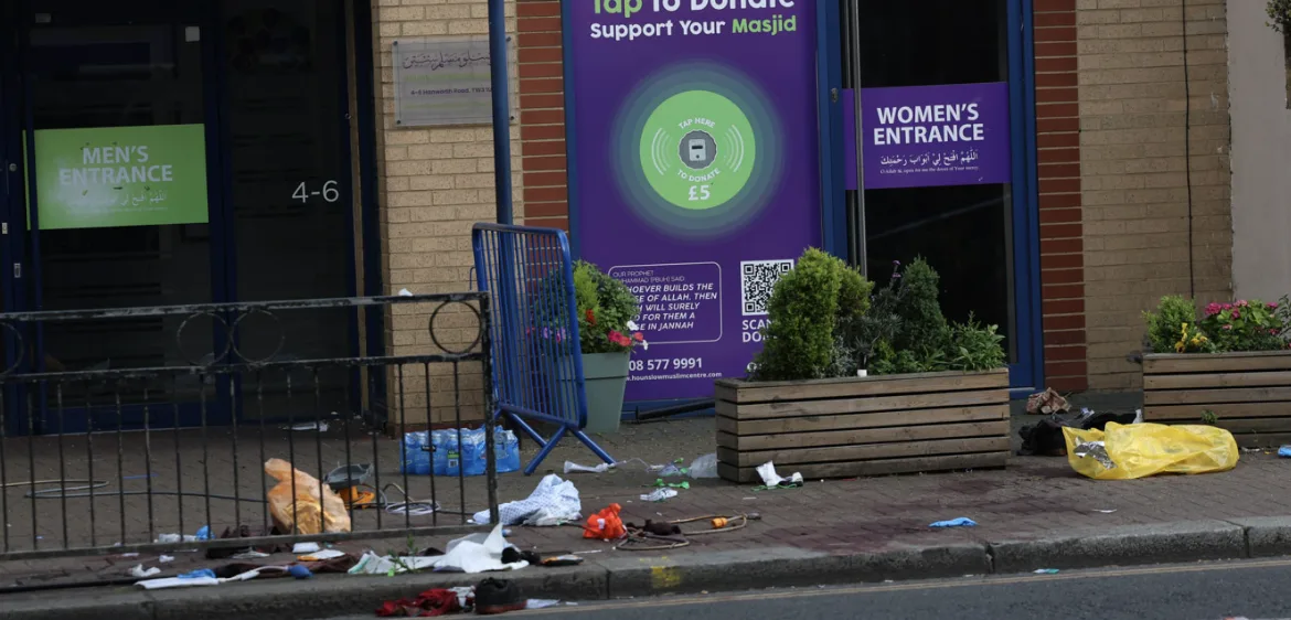 Hounslow Muslim Centre Shuts After Serious Stabbing Near Hanworth Road