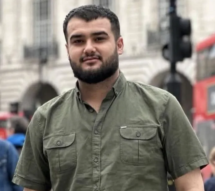 Young Man Fatally Stabbed Near Hounslow Mosque – Police Confirm No Link to Centre