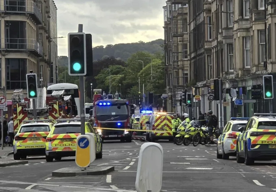 Police Incident at Haymarket Halts Lothian 900 Bus Route with Major Diversions and Delays