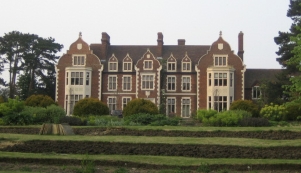 Three Prisoners Escape from HMP Springhill: Public Urged Not to Approach