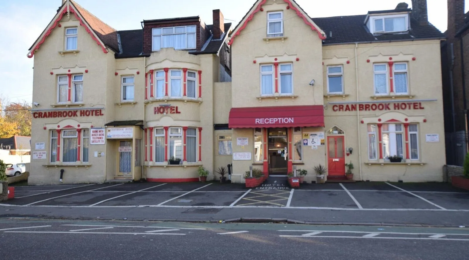 Inquest Opens into Death of 23-Year-Old Curtis Moran Found at Ilford Hotel