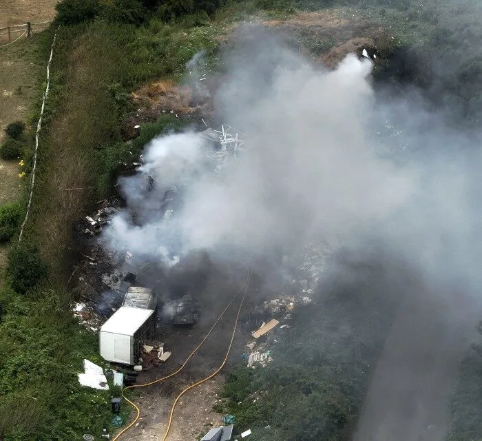 Toxic Smoke Blankets Sidcup as Huge Blaze Rips Through Industrial Site – Residents Urged to Keep Windows Shut