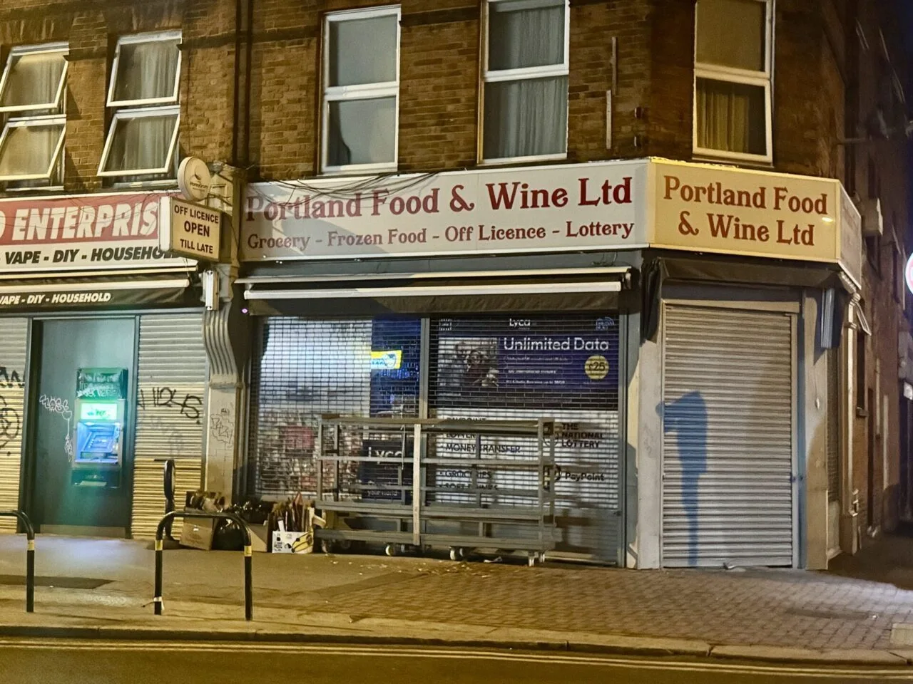 South Norwood Shopkeeper Stabbed in Card Decline Row, Suspect on the Run