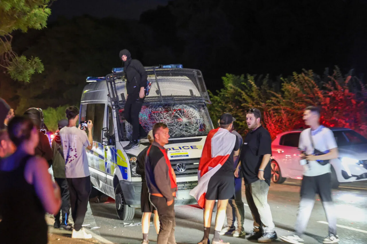 Epping Faces Face Covering Ban as Police Enforce Section 60AA Ahead of Migrant Protest Chaos