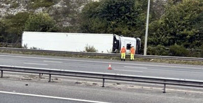 Lorry Driver Airlifted After Overturning on M2 Near Rochester