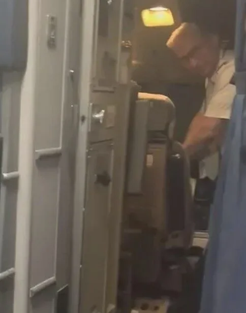 Delta Air Lines Pilot Arrested by Federal Agents After Landing at San Francisco Airport