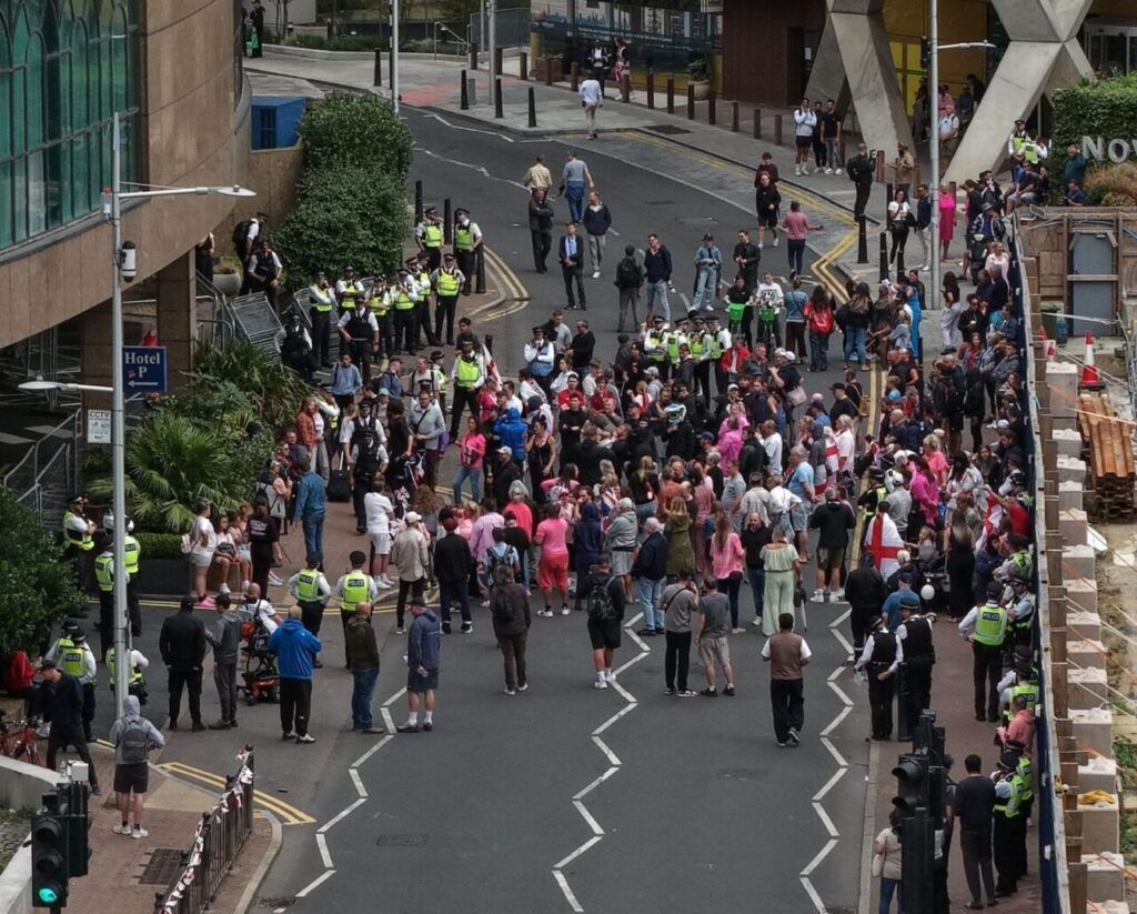 Met Police Clarify: “We Have Not Banned Protests Outside Britannia Hotel” — Action Taken Against Harassment, Not Lawful Protest