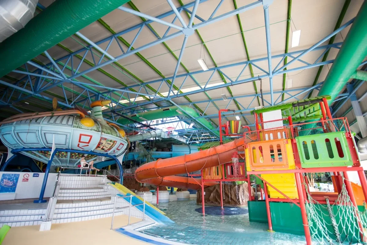 Waterworld Tragedy: 4-Year-Old Girl Dies Amid Overcrowding and Lifeguard Shortages Probe