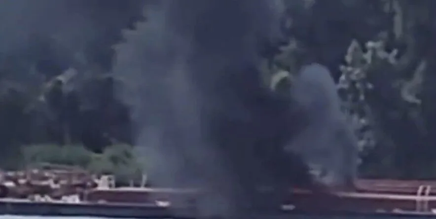 Two Dead After Helicopter Strikes Power Lines and Crashes Into Barge on Mississippi River