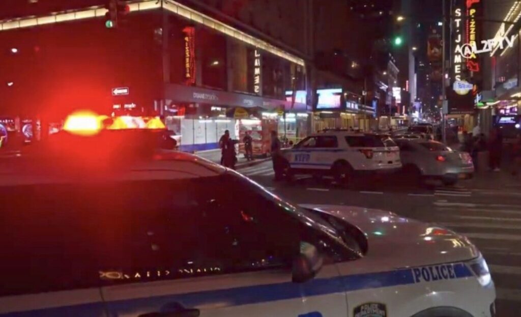 Three Shot in Times Square, Suspect in Custody
