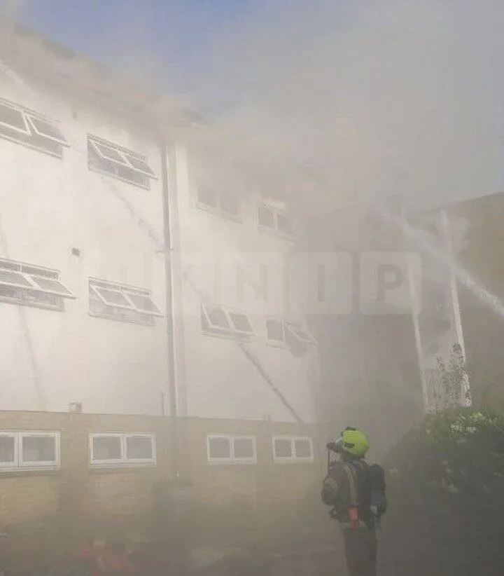 Massive Blaze in New Cross: 15 Fire Engines and 100 Firefighters Battle Hatcham Park Mews Fire