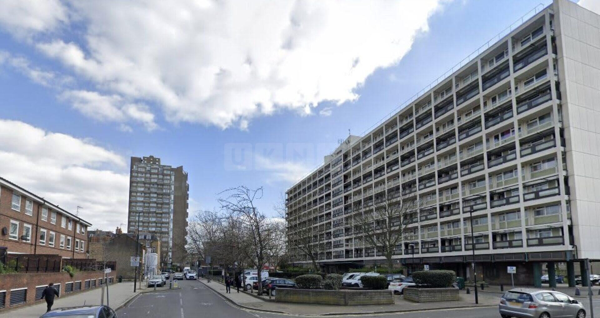 Man Dies in Flat Fire at 11-Storey Residential Block in Oval
