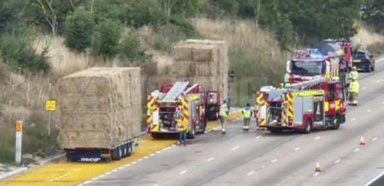 M25 Gridlock: Lorry Hay Fire Sparks Multi-Vehicle Crash and Seven-Mile Tailbacks