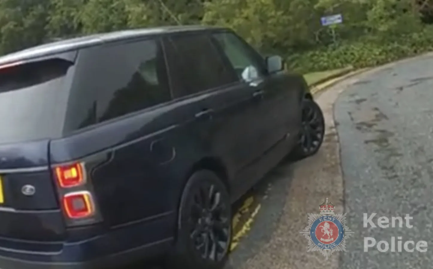 High-Speed Range Rover Chase Through Sevenoaks Sparks Police Hunt – Witnesses Urgently Needed
