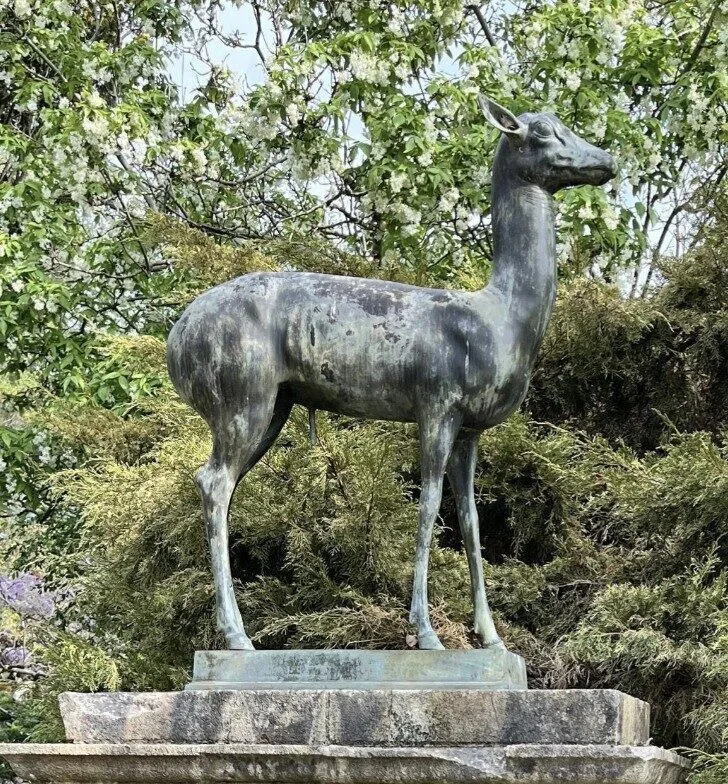 Priceless Bronze Statues Stolen in Daring Wiltshire Heist – Police Hunt Art Thieves